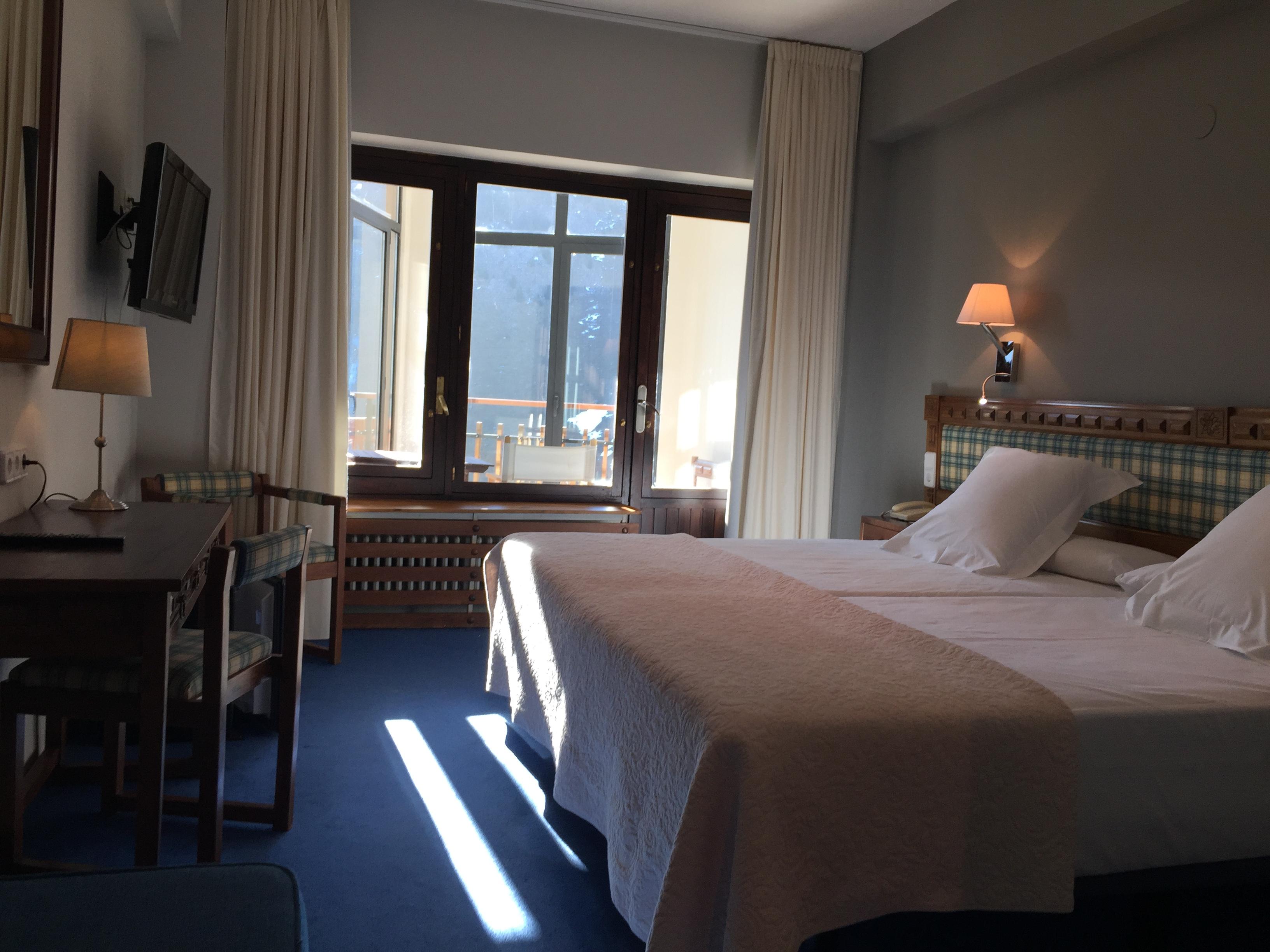 Hotel Edelweiss กันดันชู ภายนอก รูปภาพ