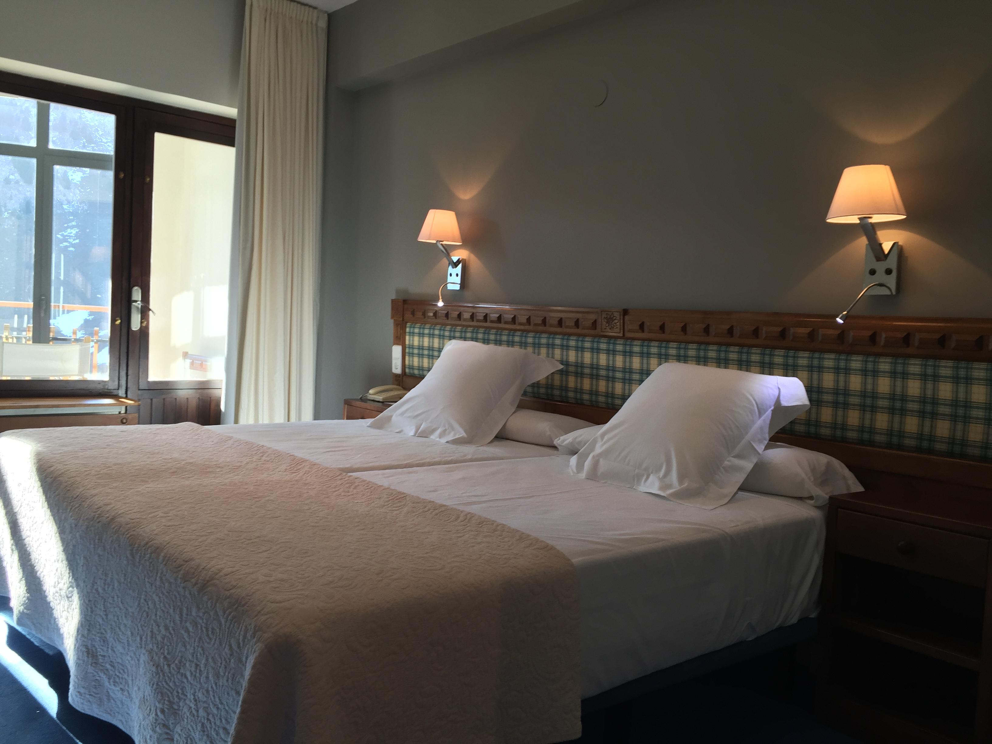 Hotel Edelweiss กันดันชู ภายนอก รูปภาพ