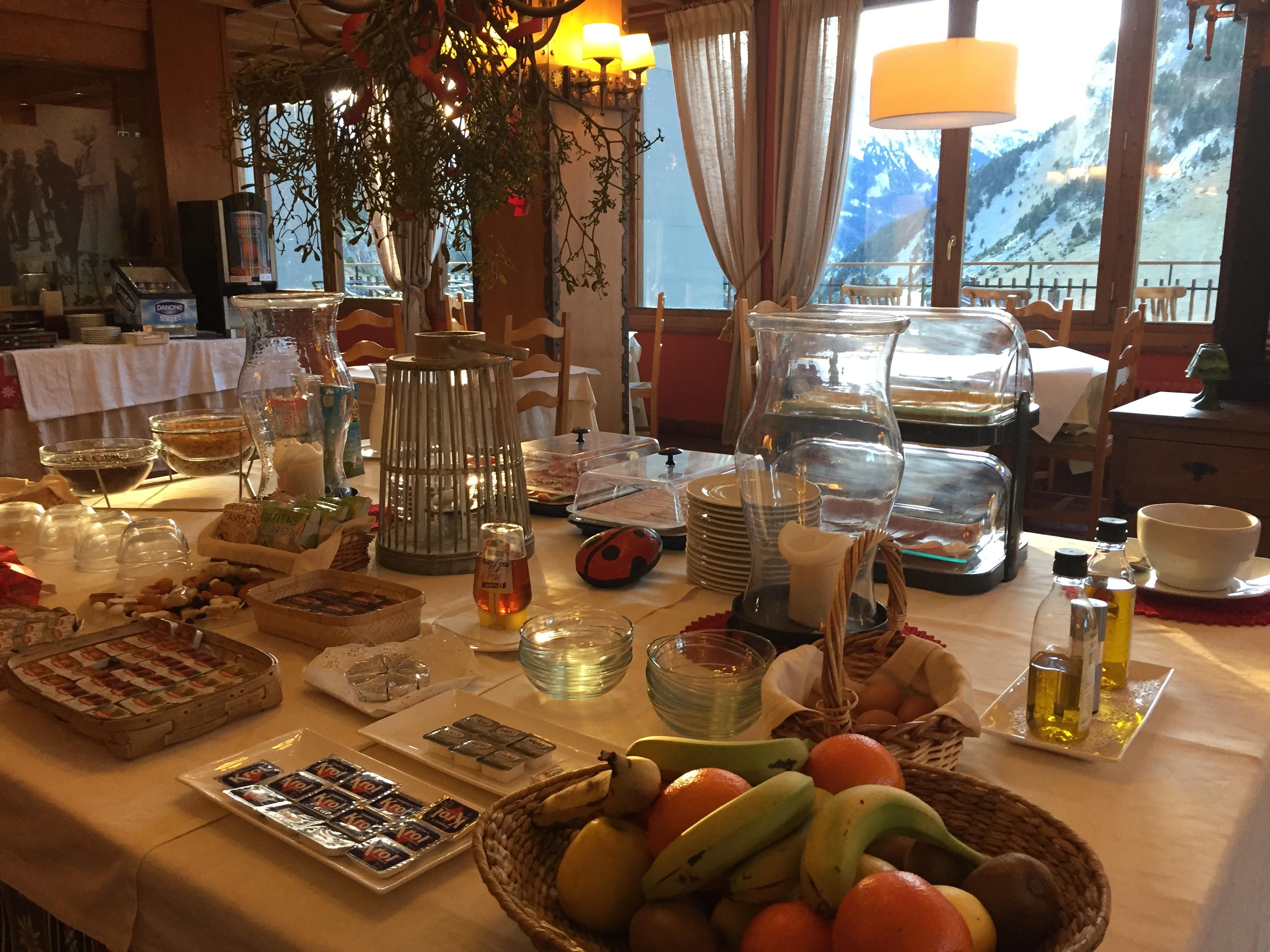 Hotel Edelweiss กันดันชู ภายนอก รูปภาพ