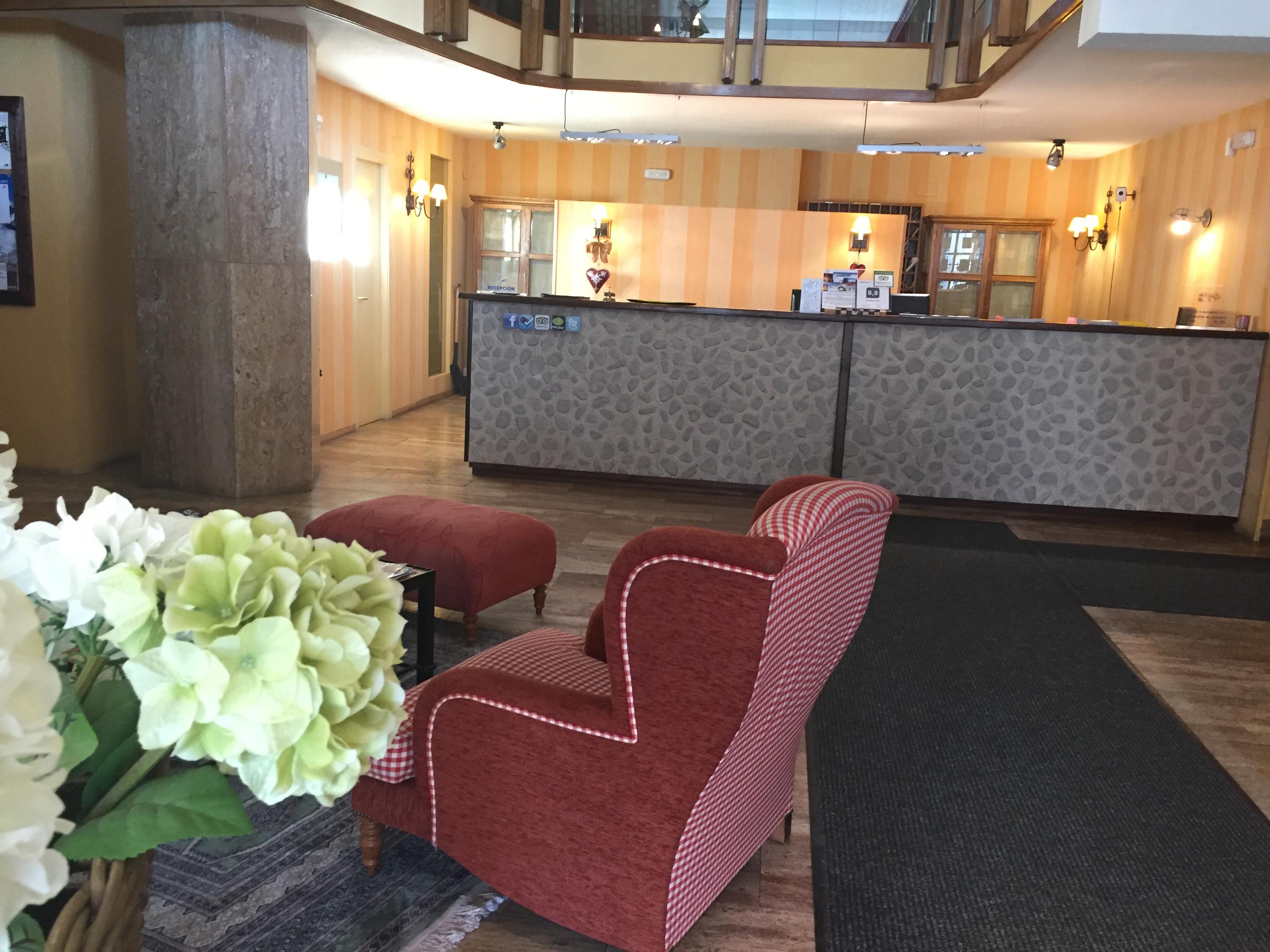 Hotel Edelweiss กันดันชู ภายนอก รูปภาพ