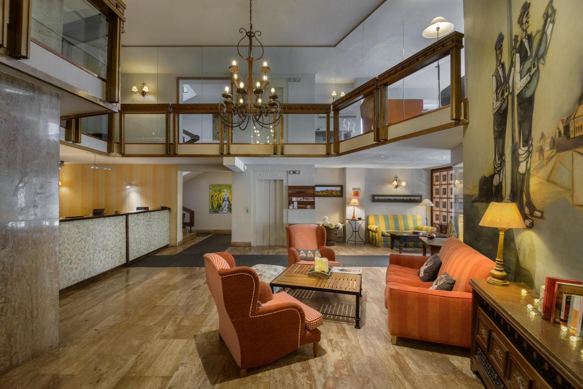 Hotel Edelweiss กันดันชู ภายนอก รูปภาพ
