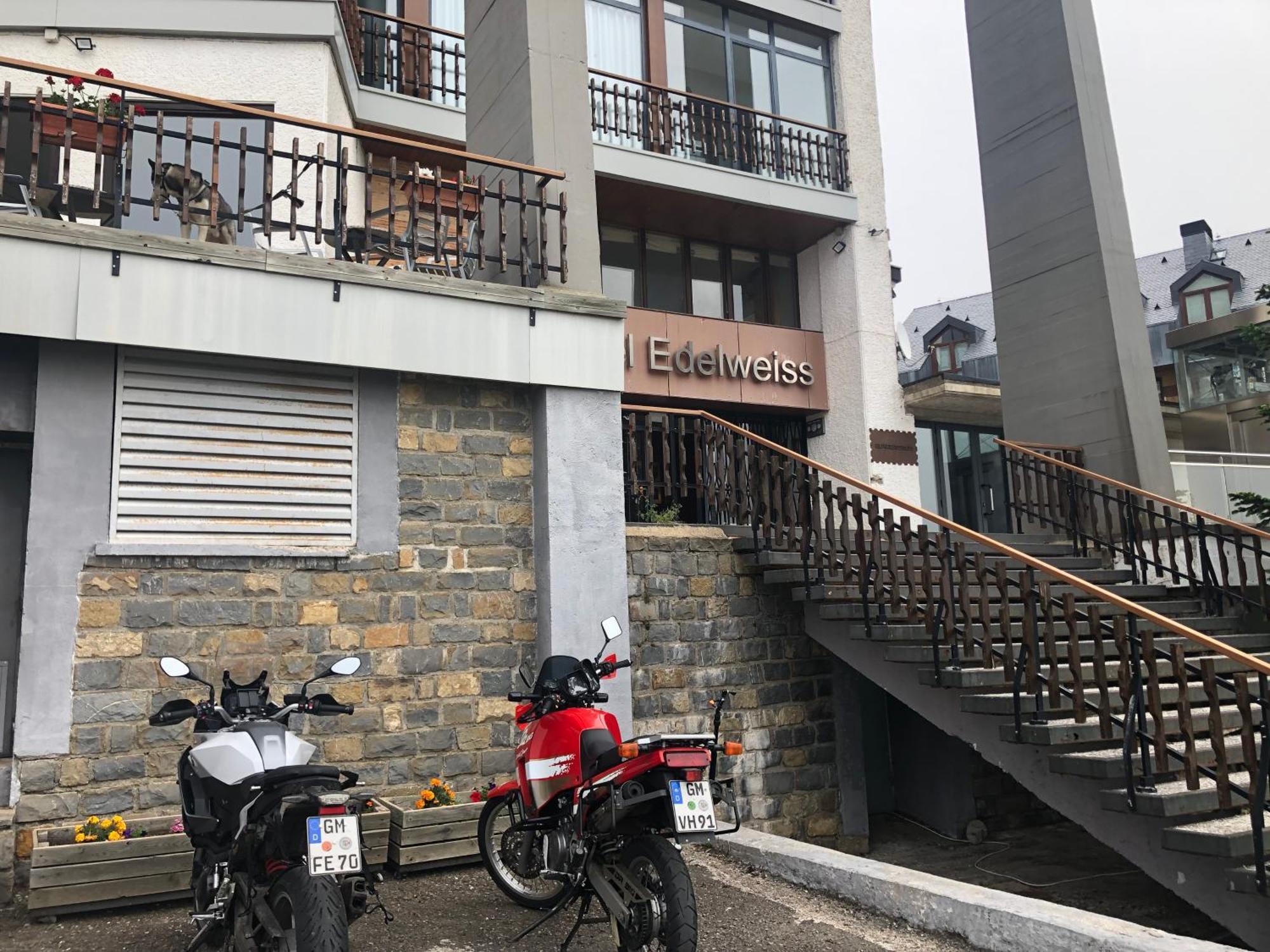 Hotel Edelweiss กันดันชู ภายนอก รูปภาพ