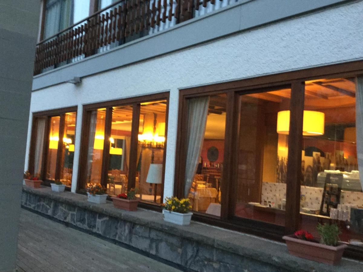 Hotel Edelweiss กันดันชู ภายนอก รูปภาพ
